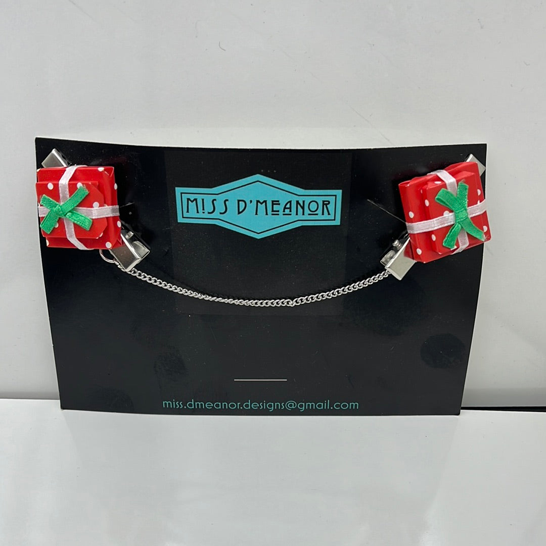 Double package sweater clip