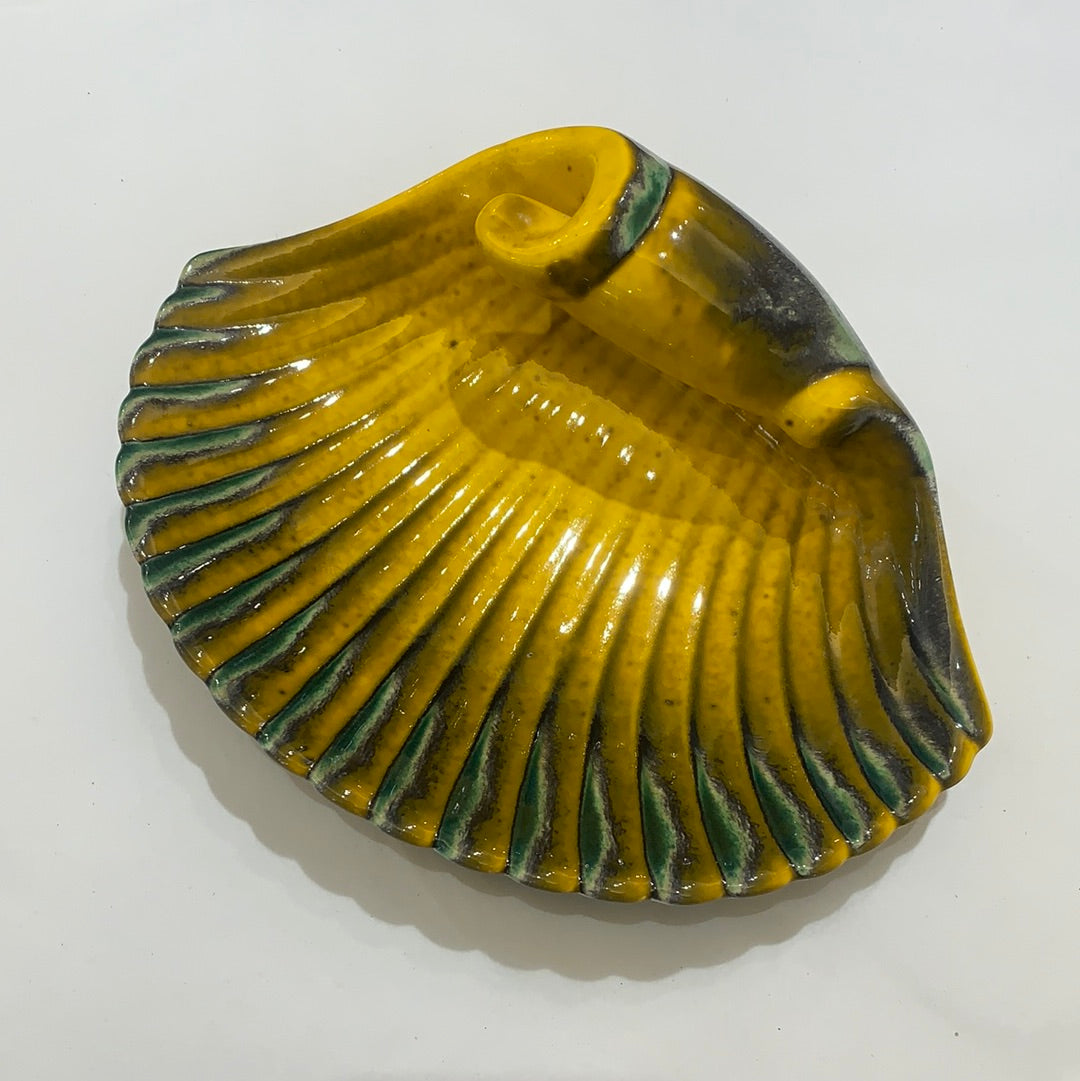 Haeger Shell Dish