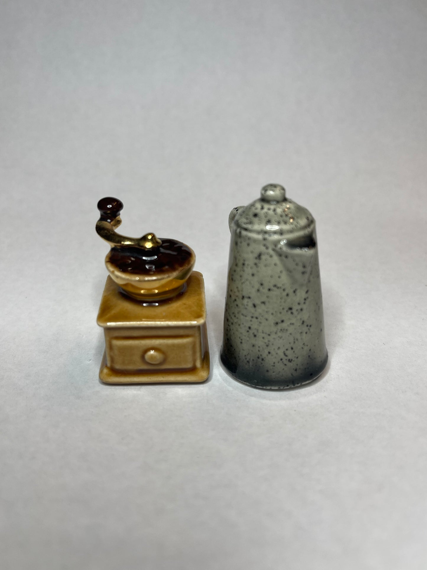Arcadia Coffee Grinder & Pot Salt & Pepper Shakers