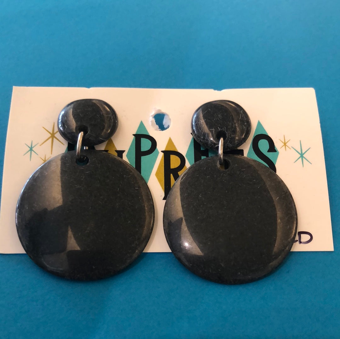 Dark grey pierced dangle earrings