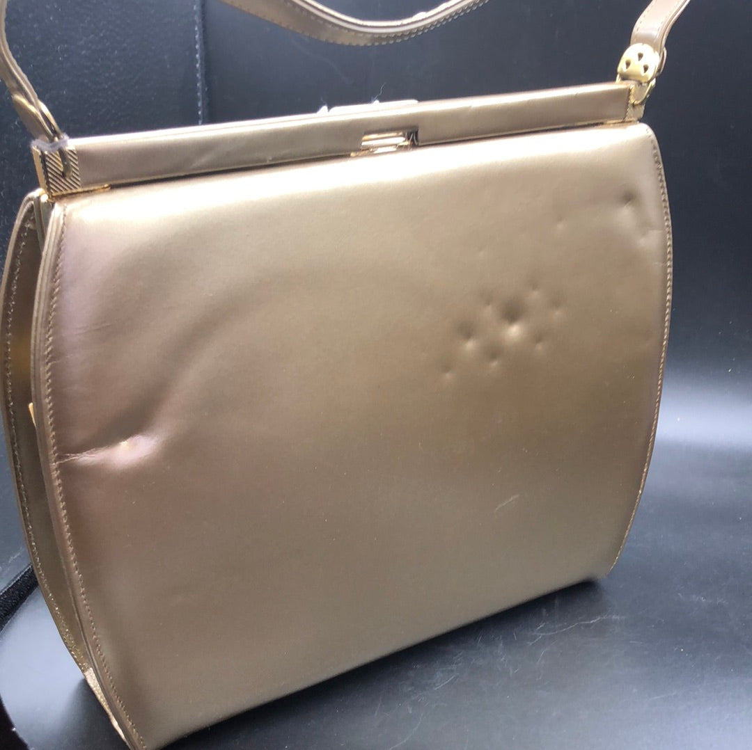 Gold Mar Shel Handbag