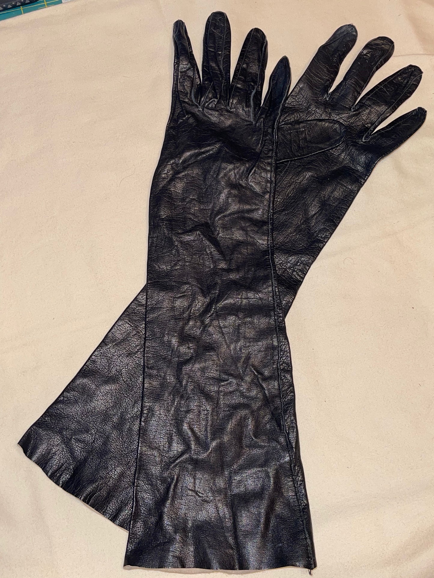 Super Soft Black Leather Gloves