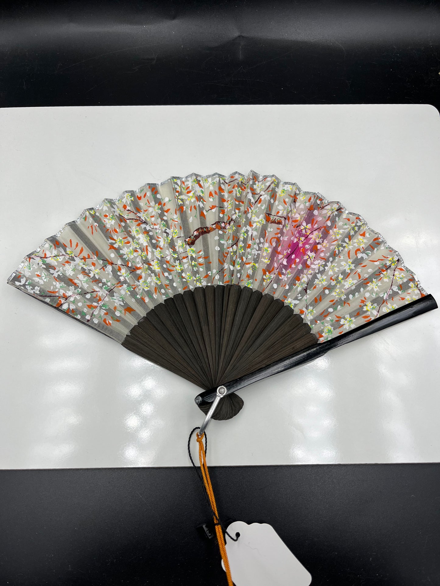Hand fan