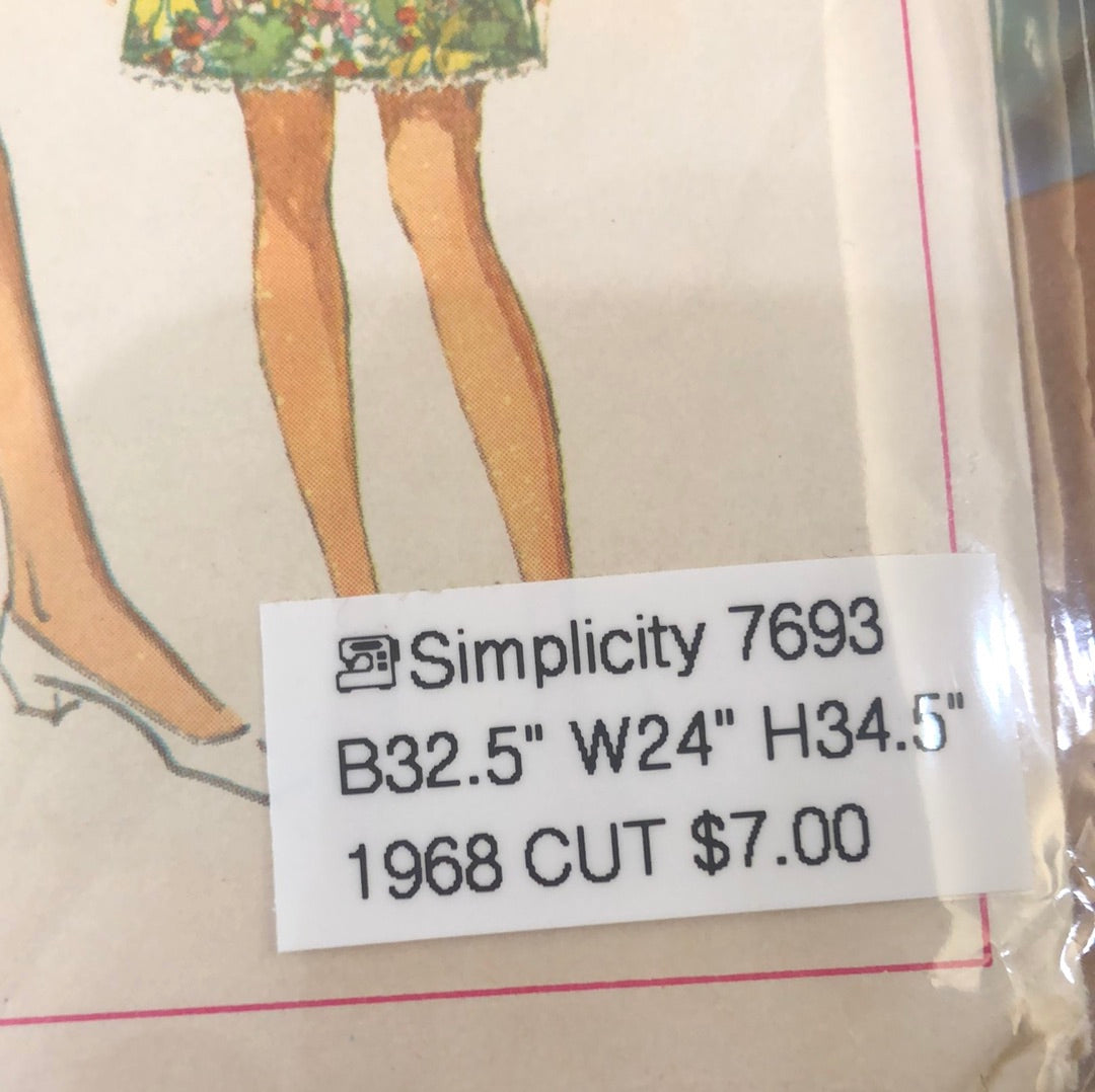 Simplicity 7693