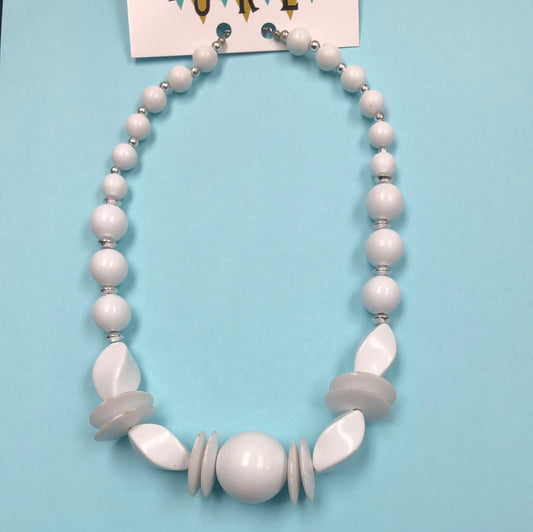 White chunky bead necklace