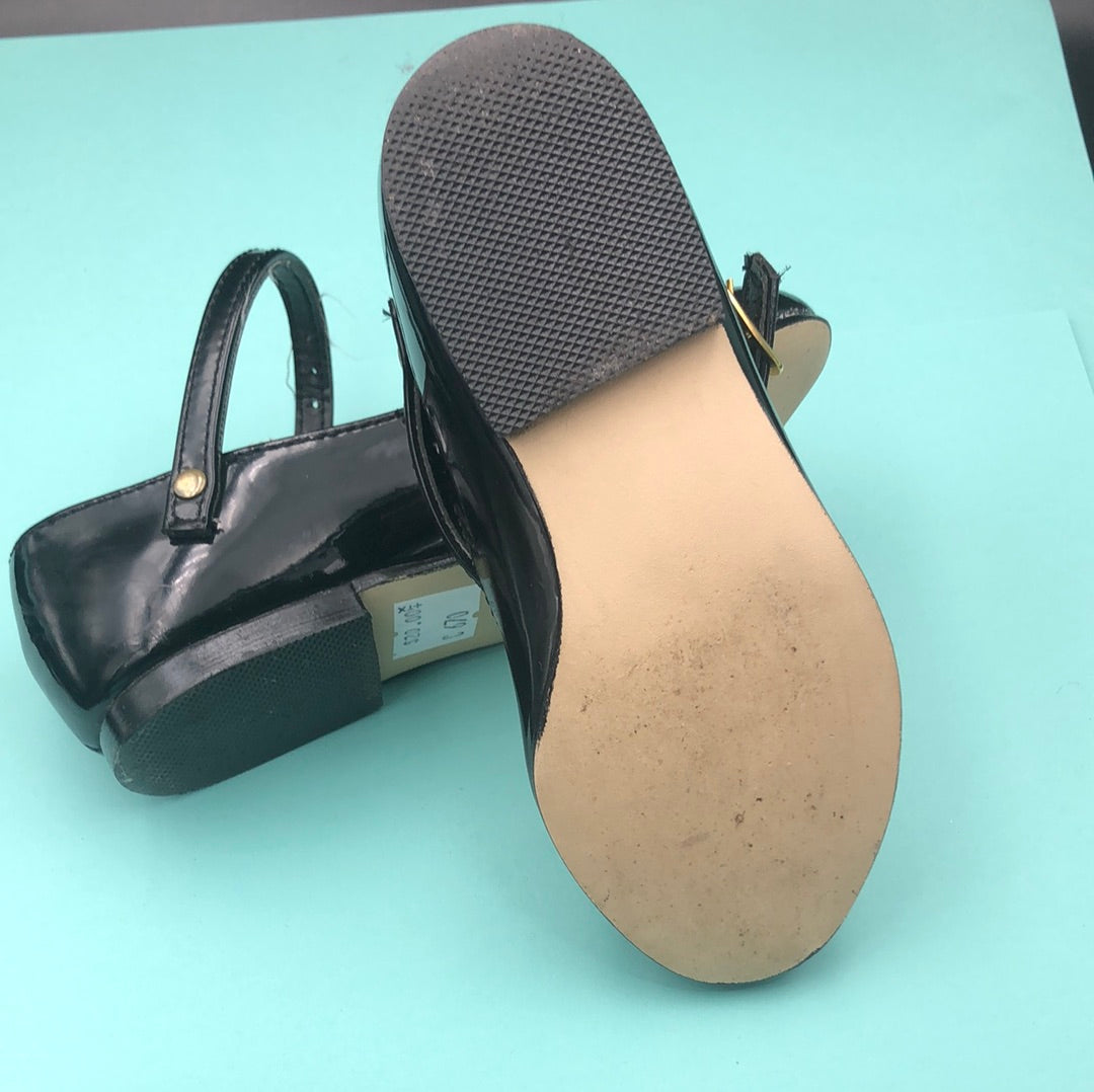 Patent Leather Mary Jane with bow