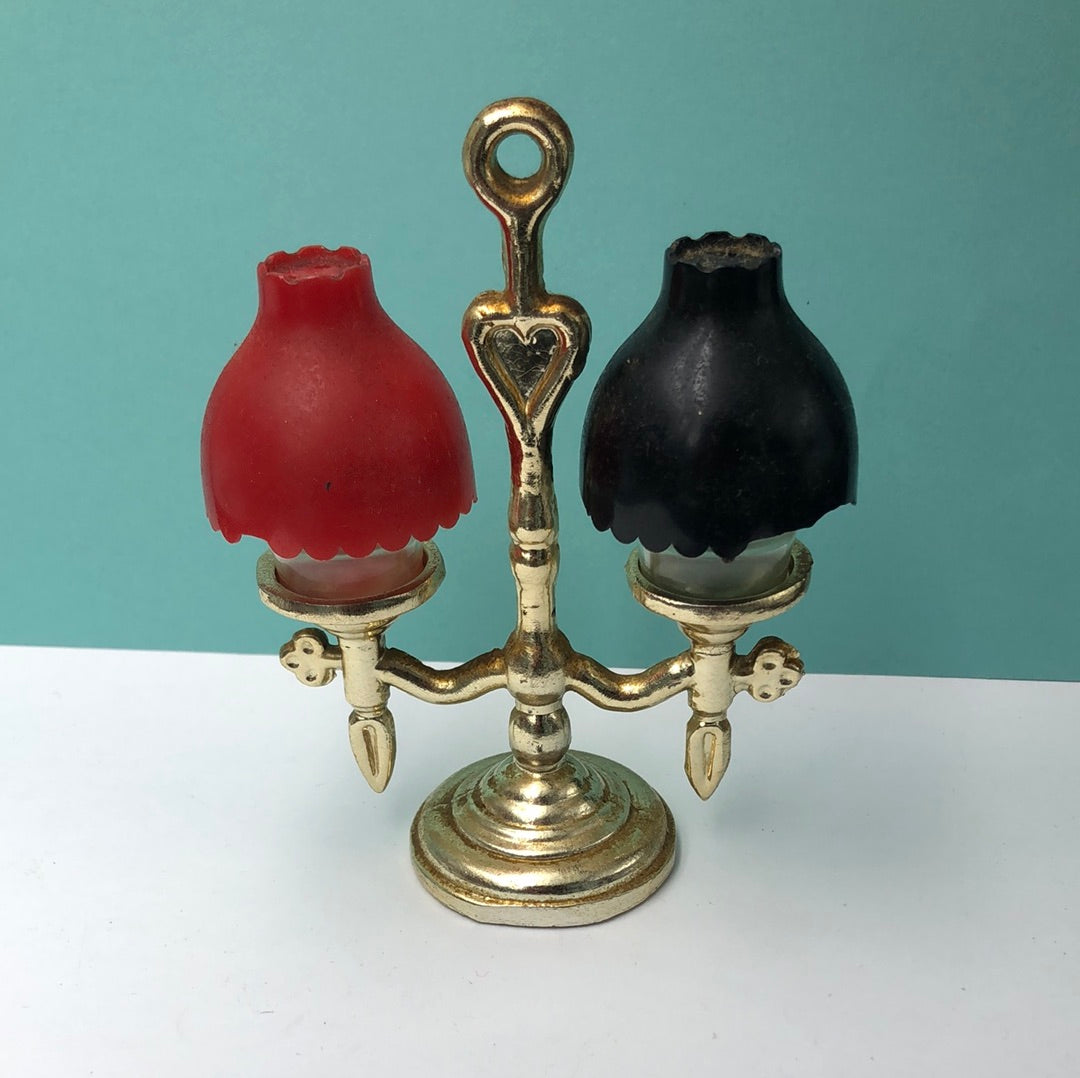 Lamp salt and pepper shakers