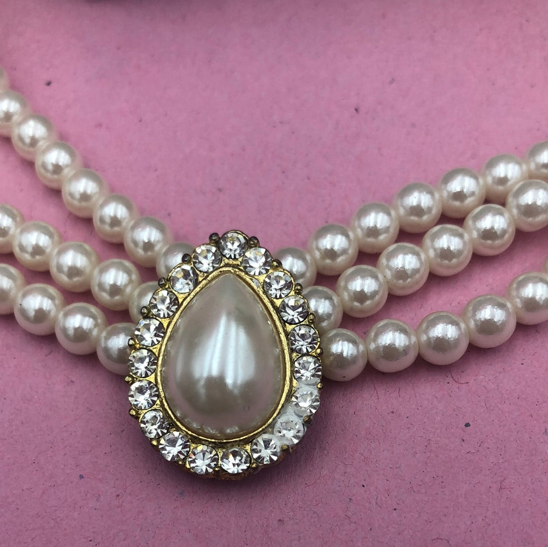 3 strand faux pearl necklace