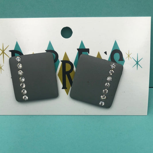 Grey square with line of crystal - Pierced