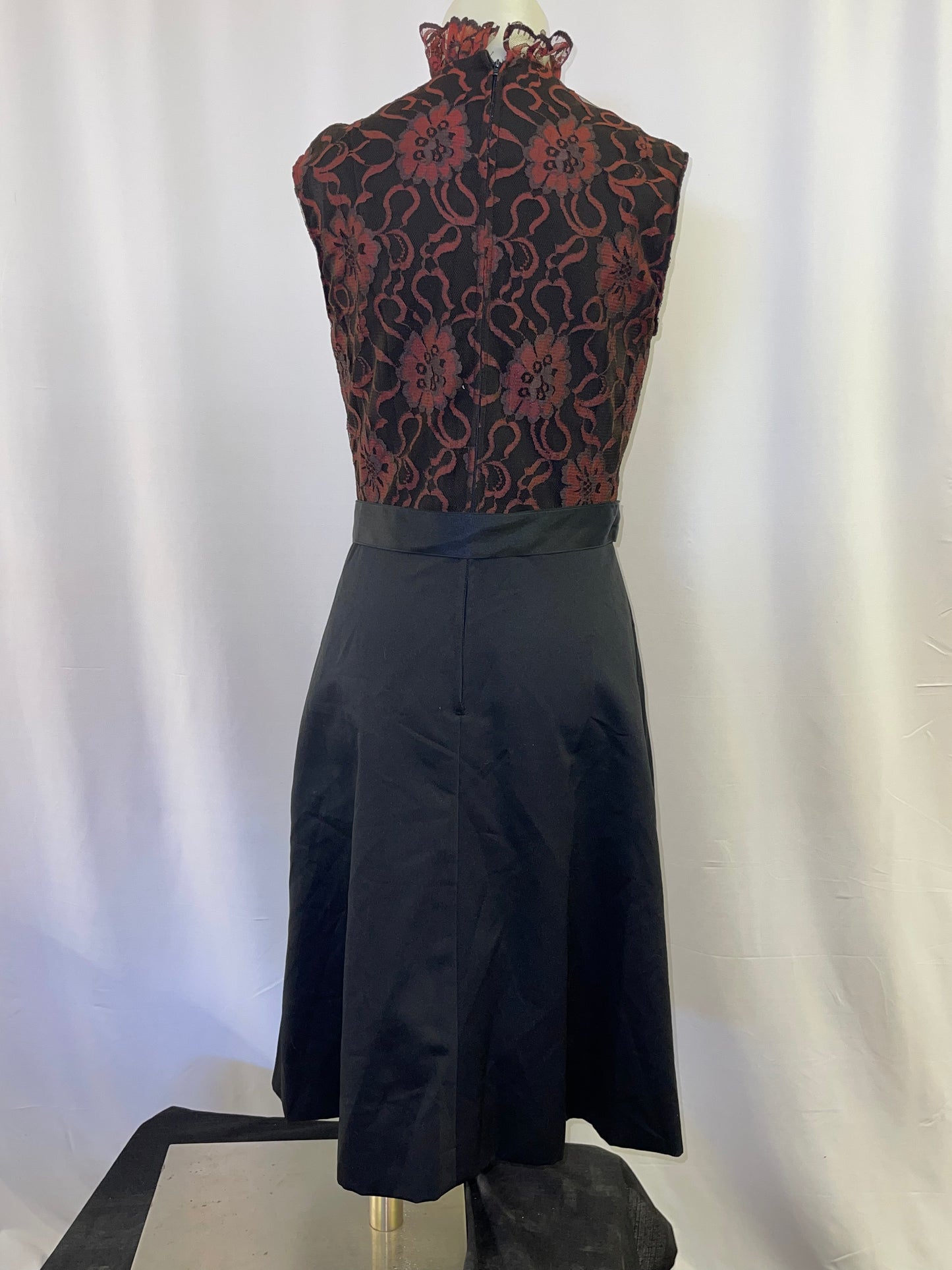 60s Sleeveless Cocktail Dress