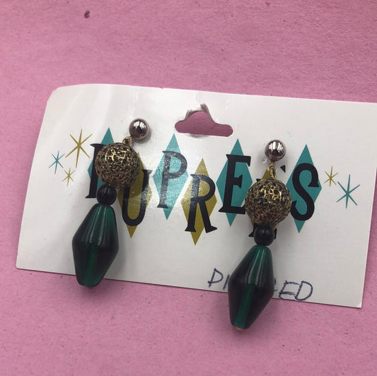 Green Dangle Pierced earrings