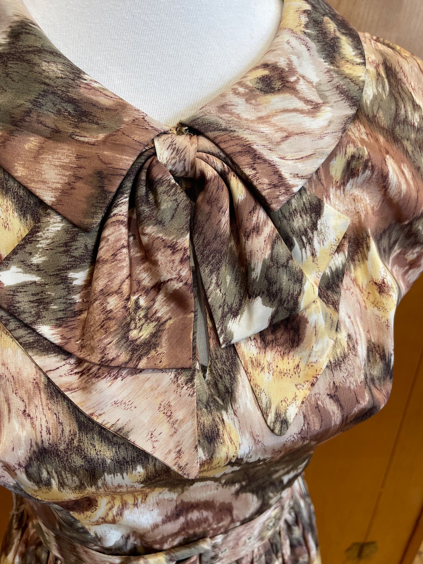 50s pleated floral dress