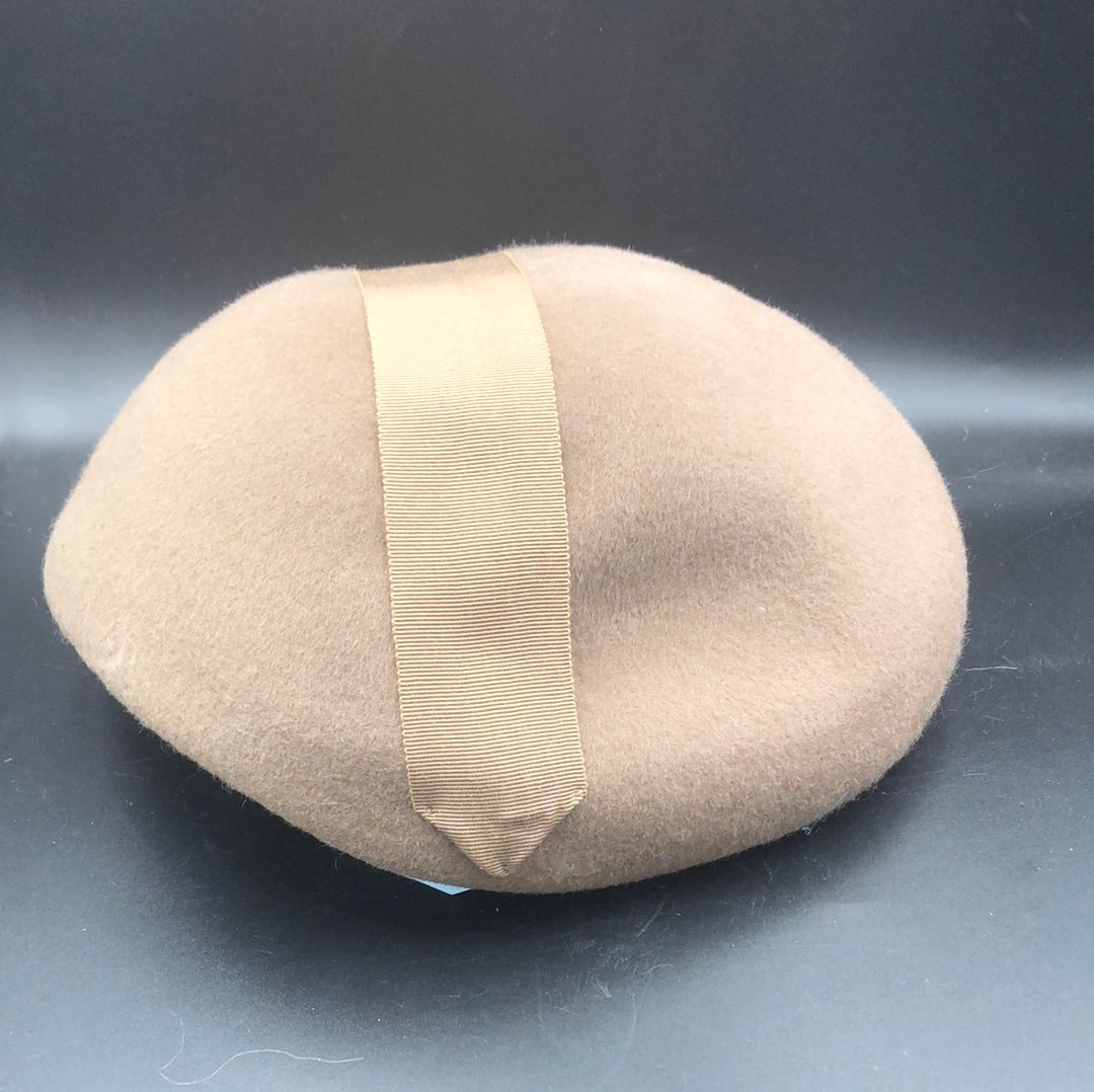 Medium brown wool hat