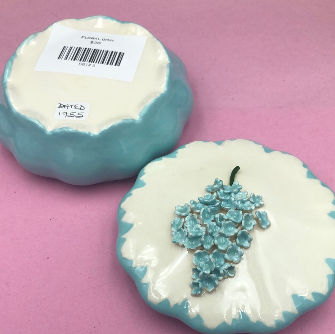 Round ceramic floral dish