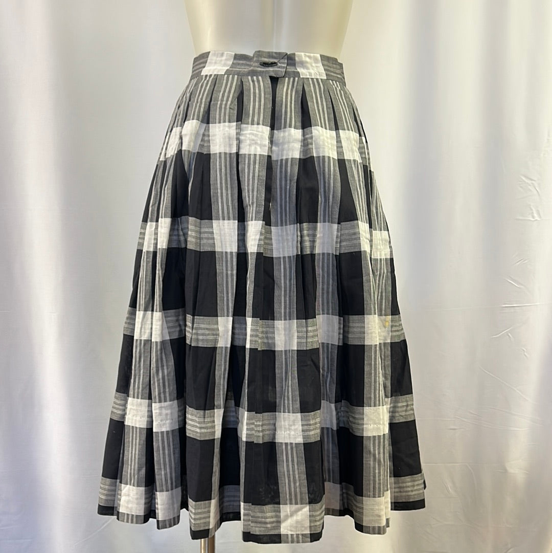 Black & White Pleated Skirt