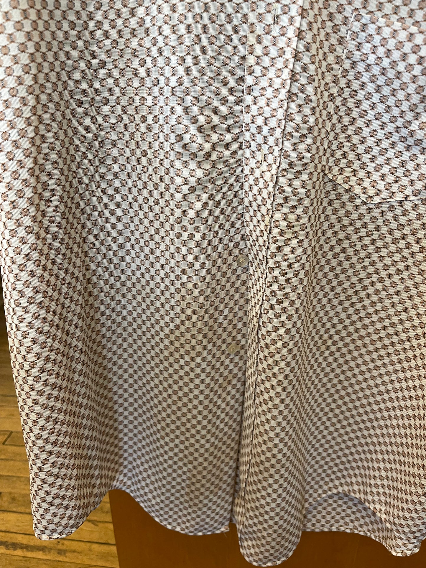 Men’s dagger collar shirt
