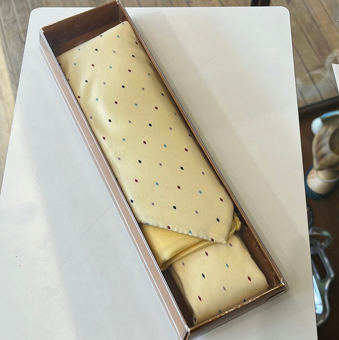 Yellow Tie and pocket square