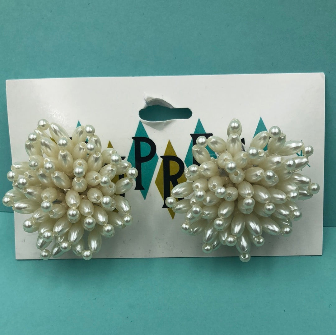 Ivory oblong faux pearl bead cluster clip on earrings