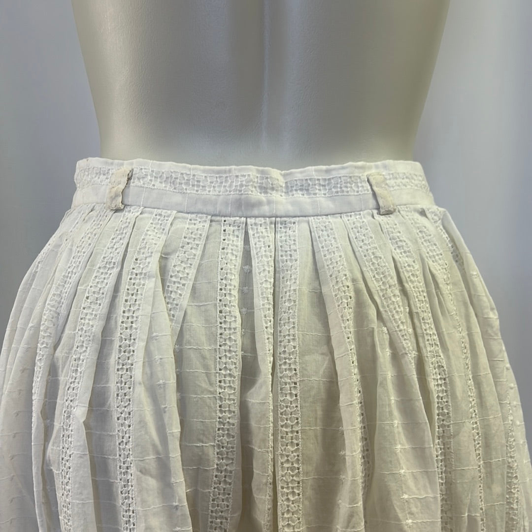 70s White Embroidered Skirt
