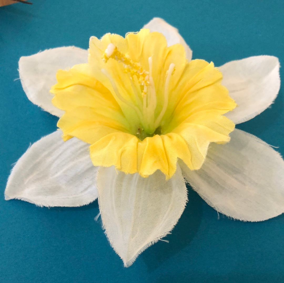 Yellow Daffodil hair flower