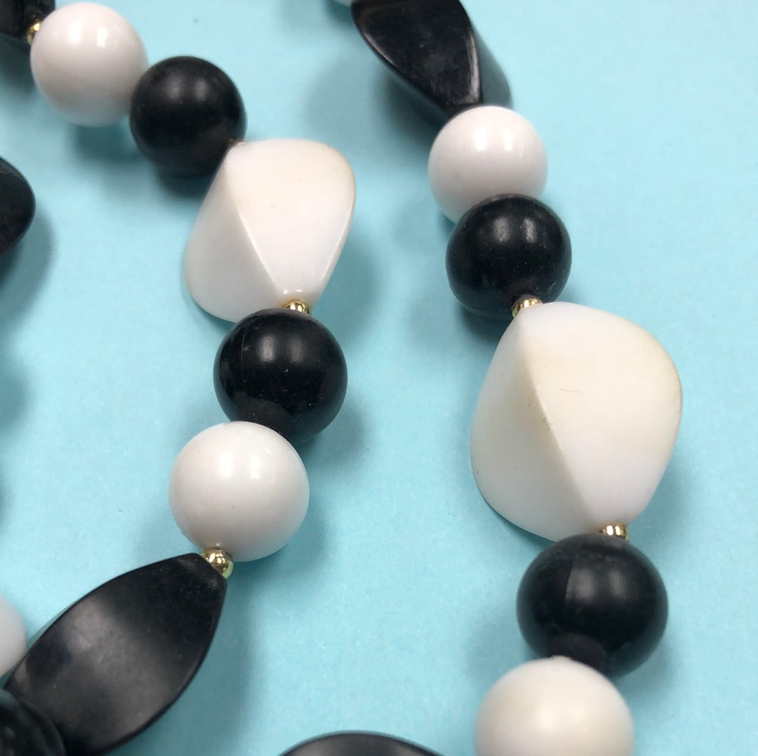 Black and White Plastic Bead Necklace