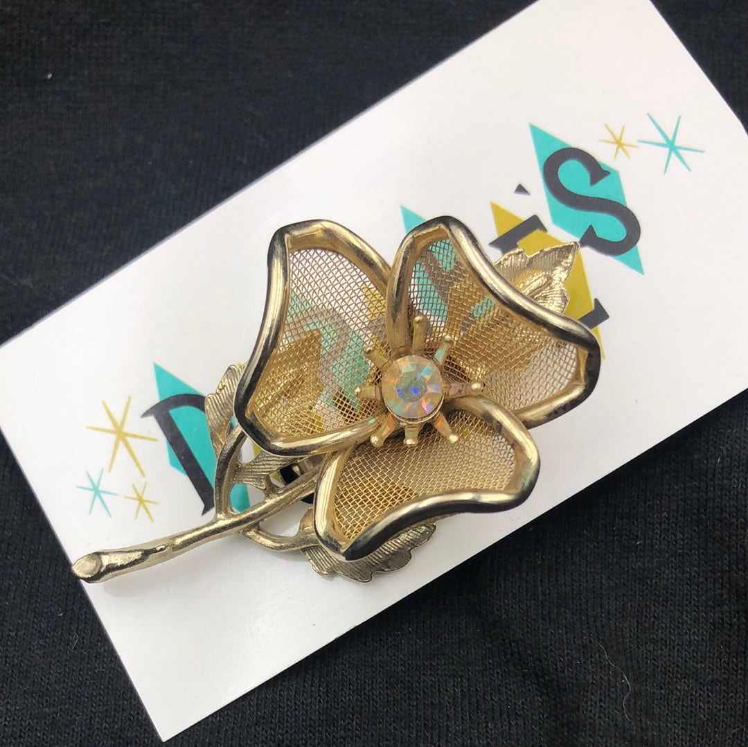 Gold flower & rhinestone brooch