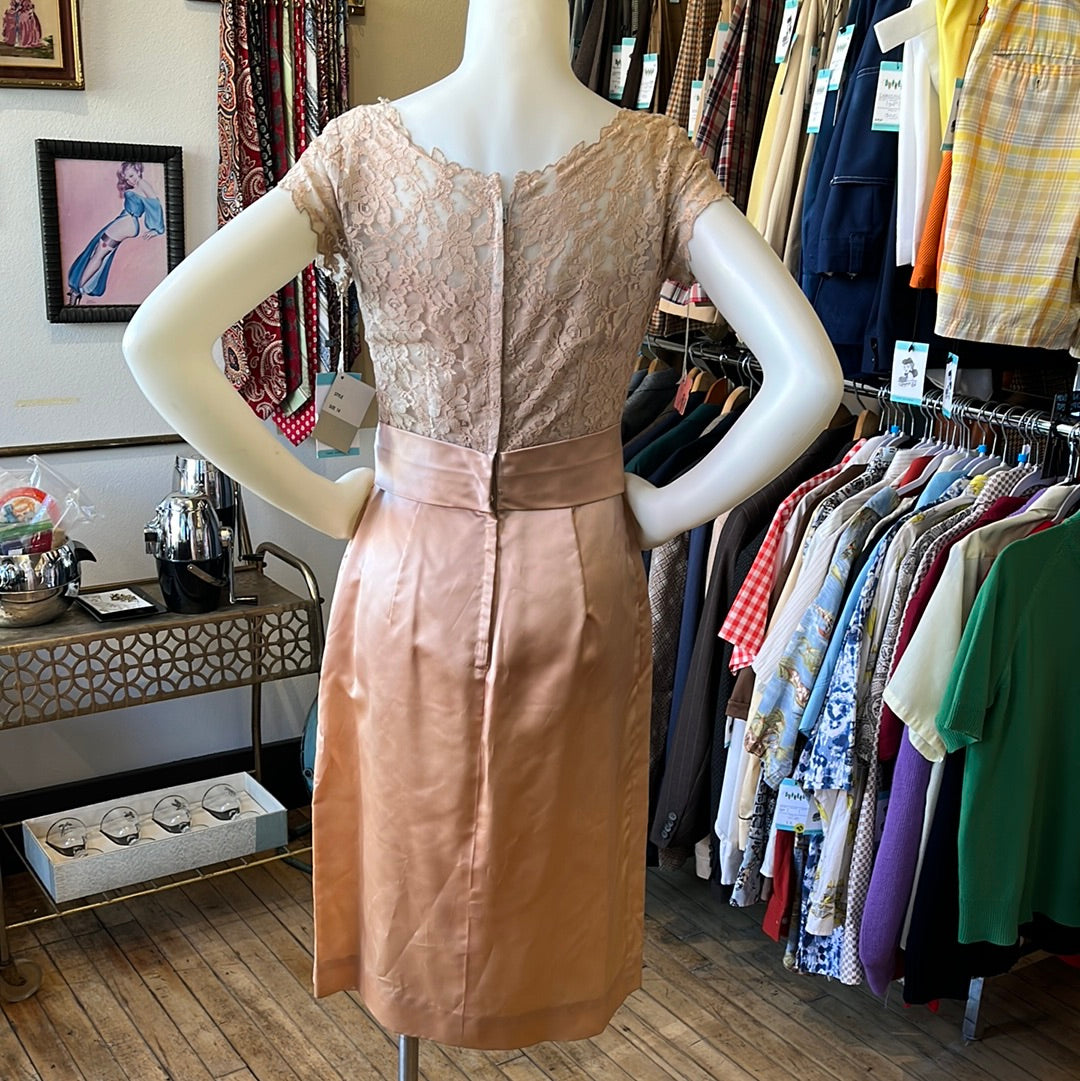 60s Light Peach Lace Party Dress