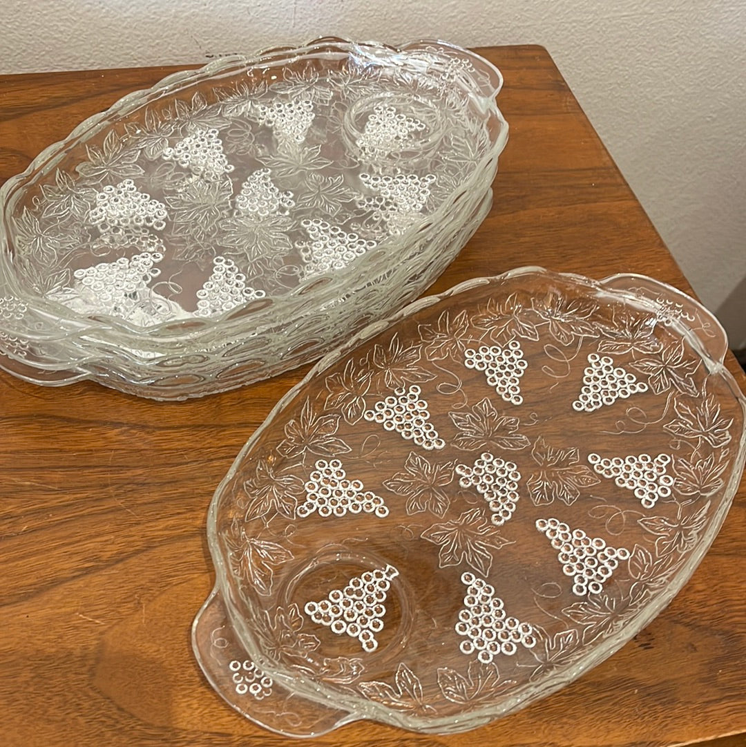 Anchor hocking set of 4 snack plates
