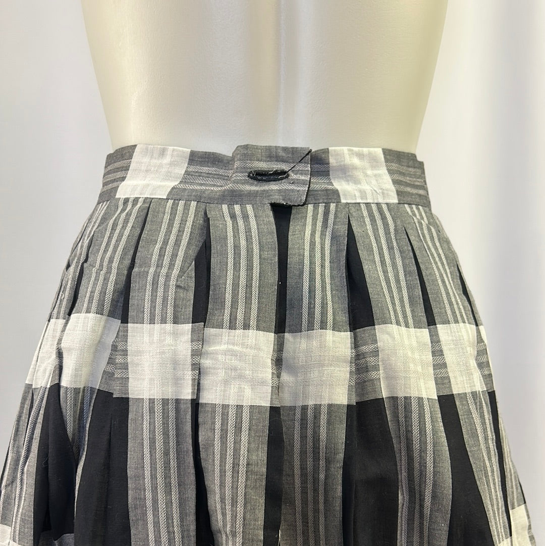 Black & White Pleated Skirt