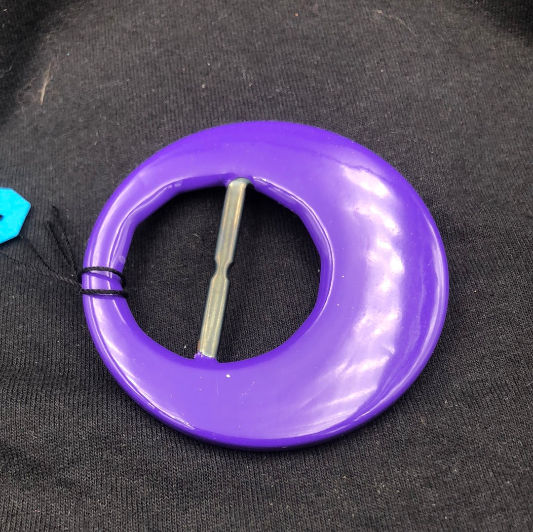 Purple round scarf buckle