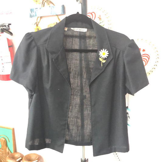 Black Short Sleeve Lightweight Jacket with Enamel Daisy Pin