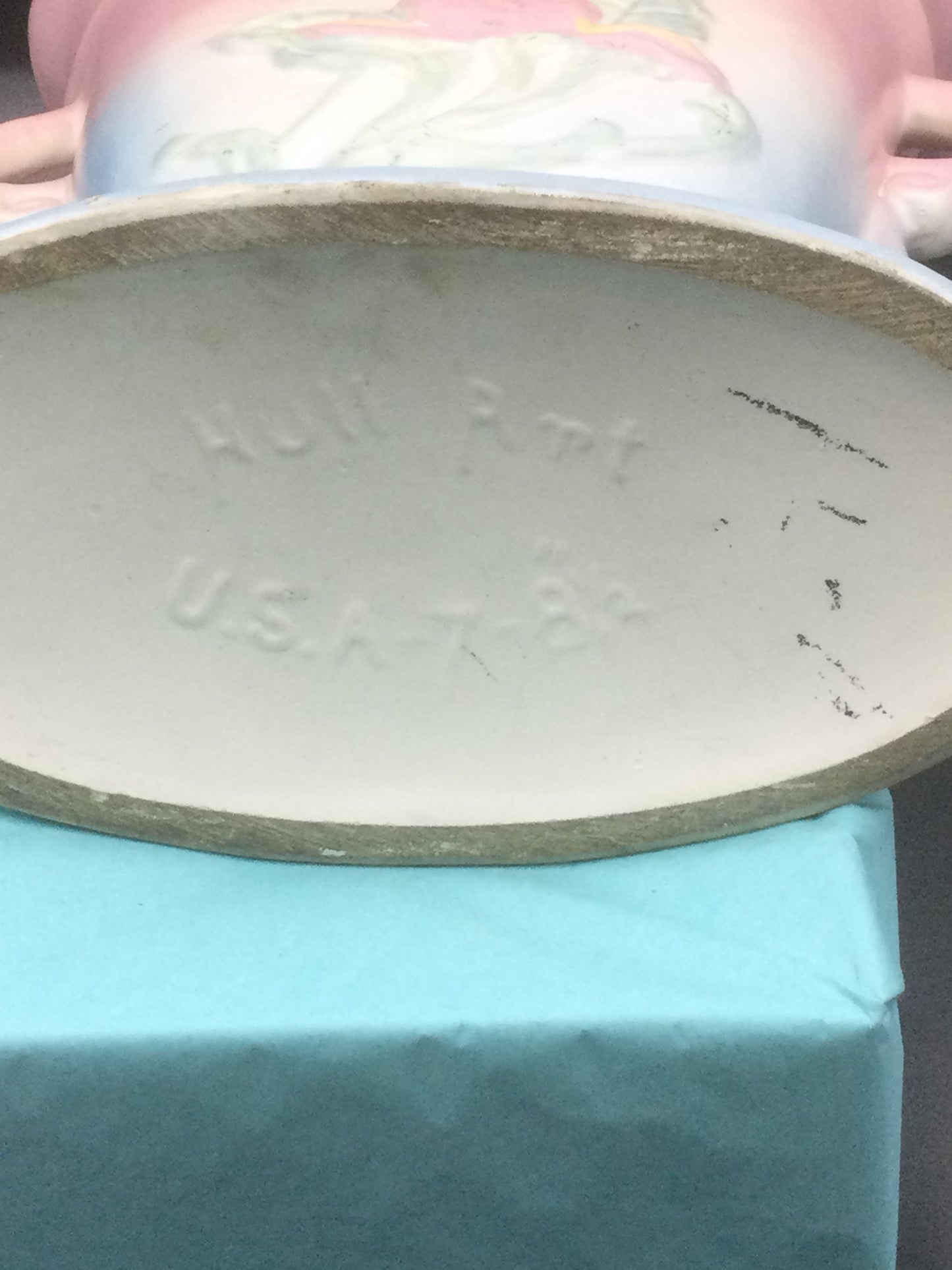 Hull Art 8.5" vase