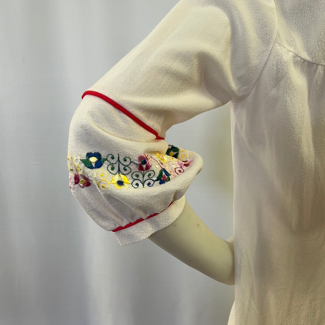 70s Embroidered Mid Sleeve Blouse