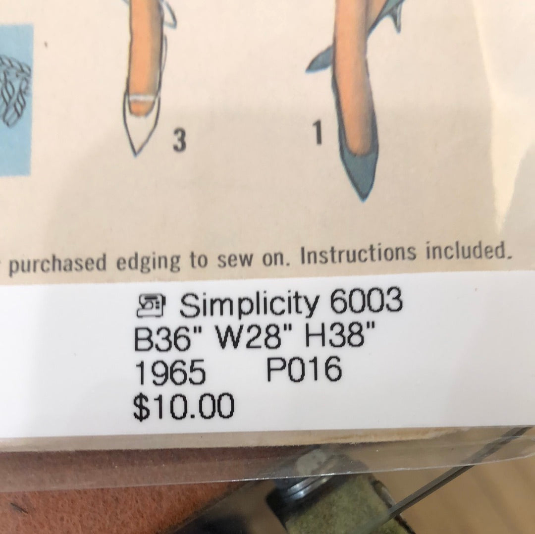 Simplicity 6003 size 16