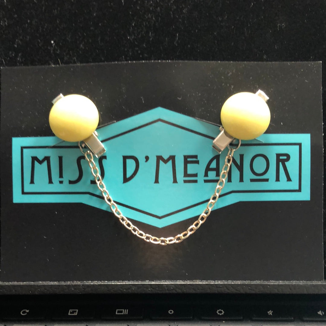 Sweater Clip Pastel Yellow Dot