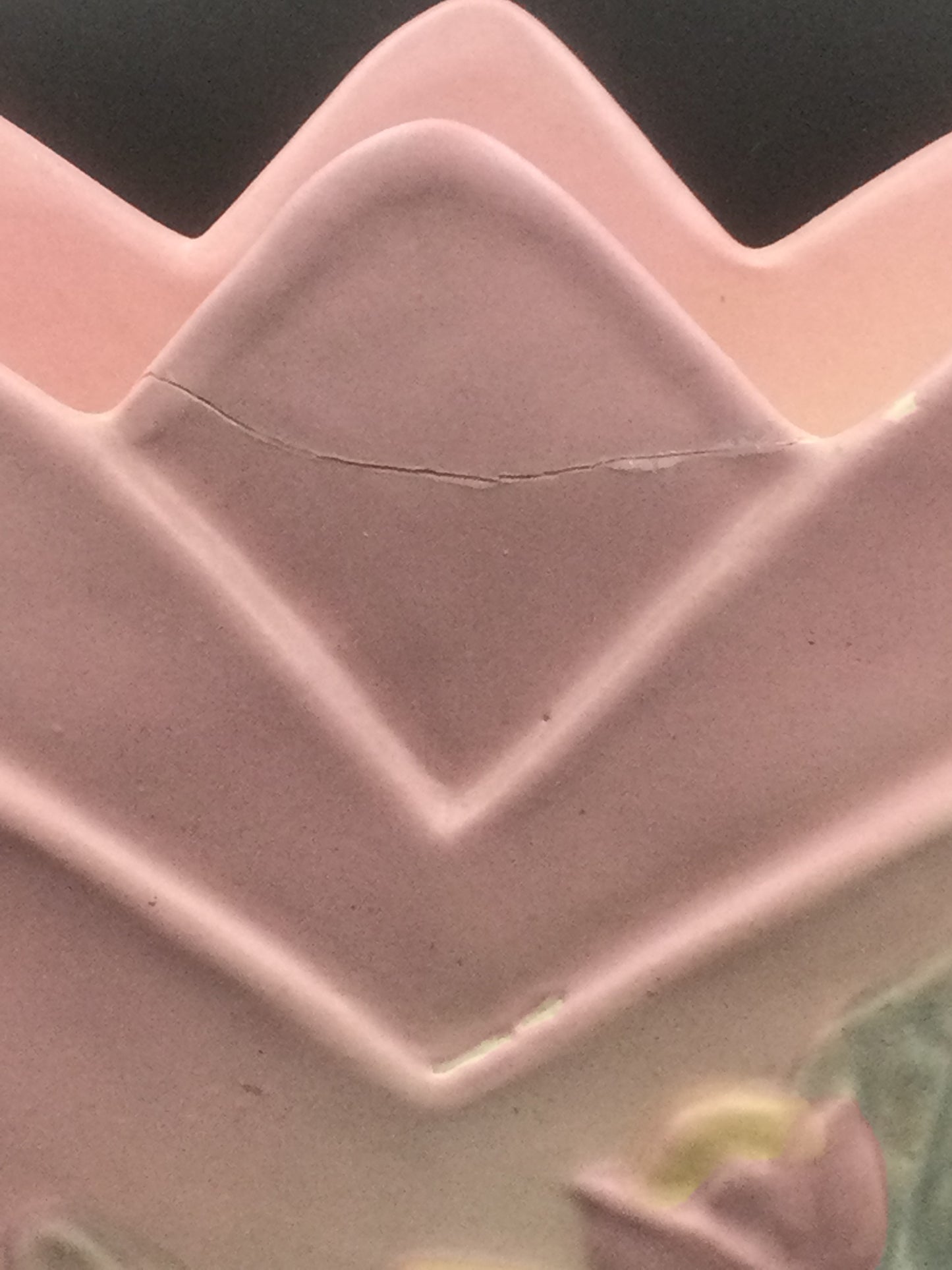 Hull Art 8.5" vase
