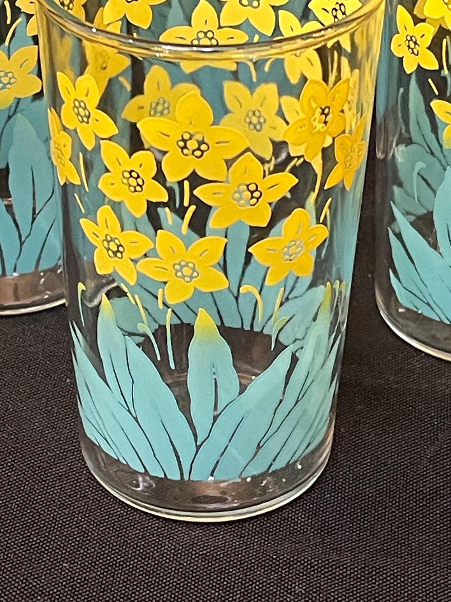 Vintage Daffodil Drinking Glasses