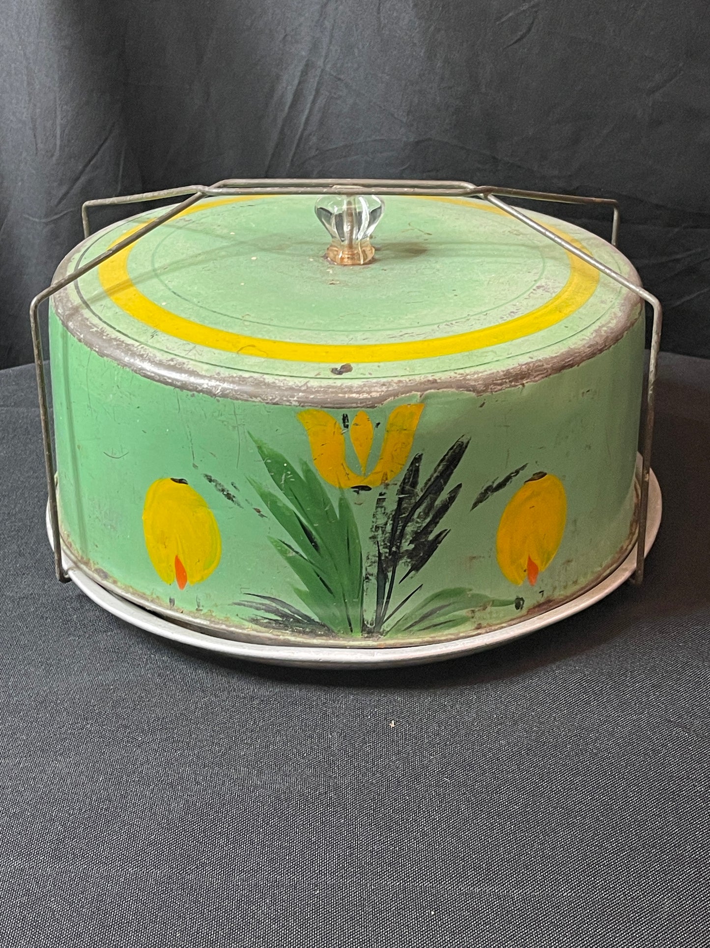 1930s Carlton Cake Tray with Lid