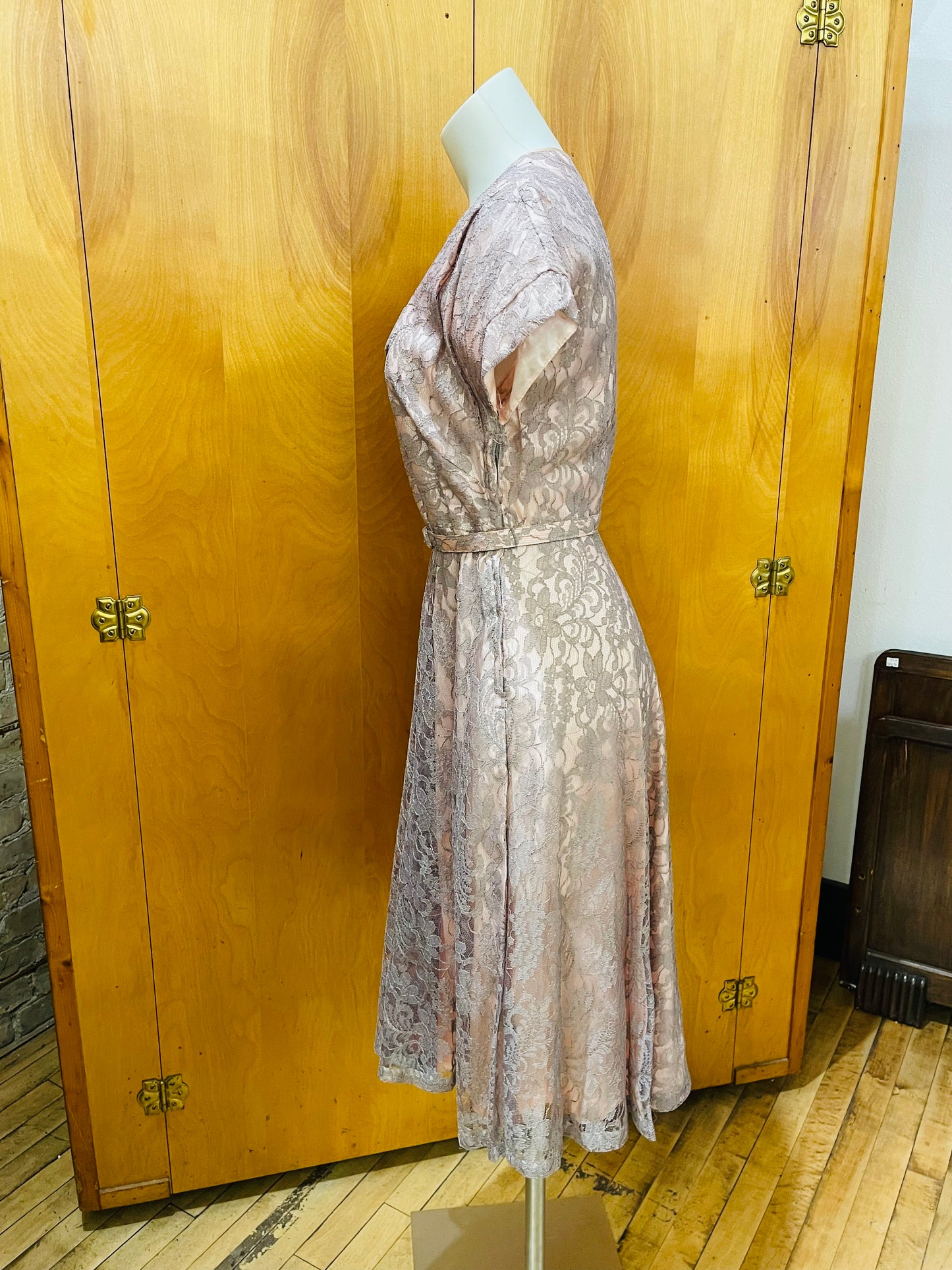 50s Mauve Lace Dress