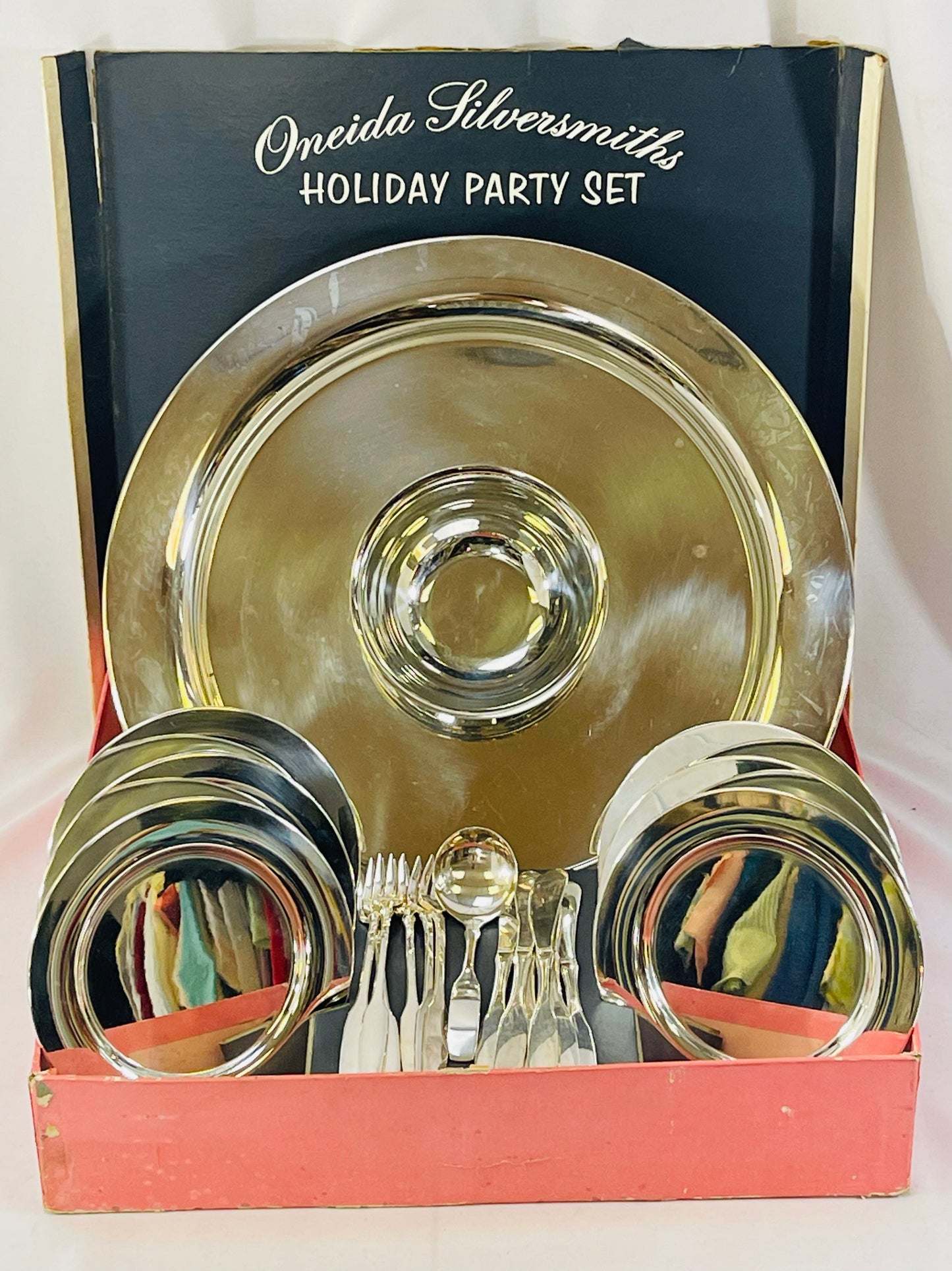 Oneida Holiday Party Set in Original Box