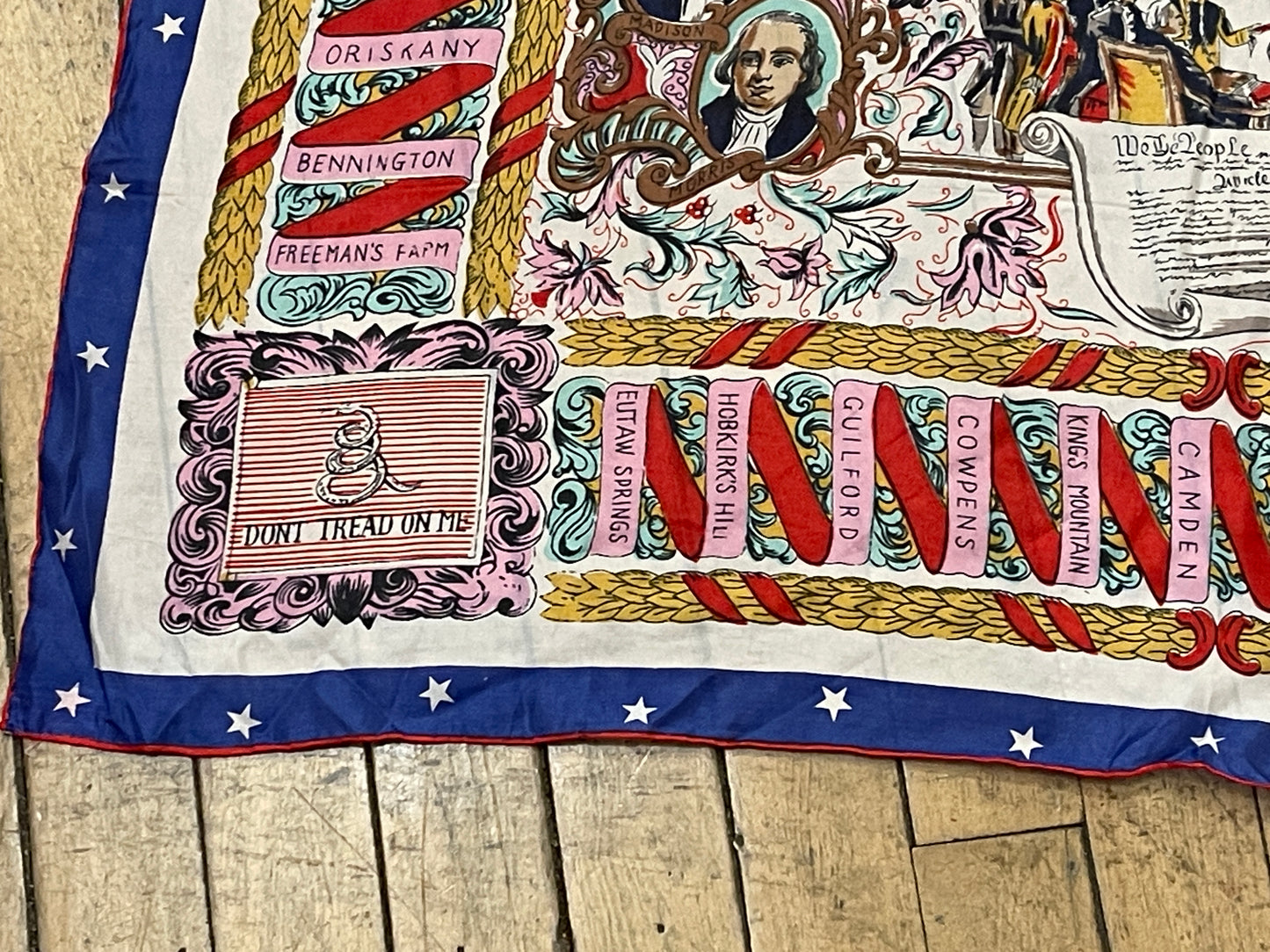 Souvenir Liberty Scarf