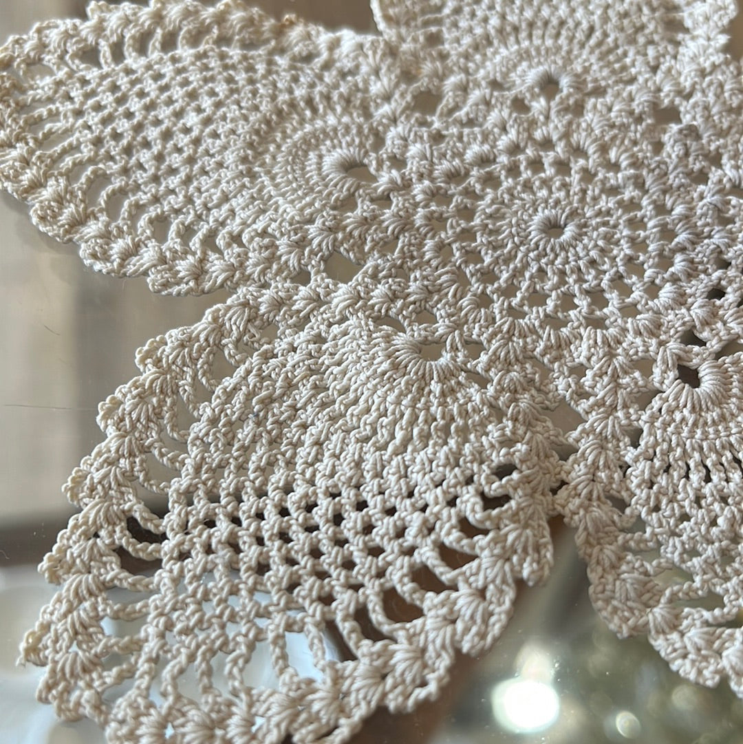 Star shaped ivory crocheted doilies