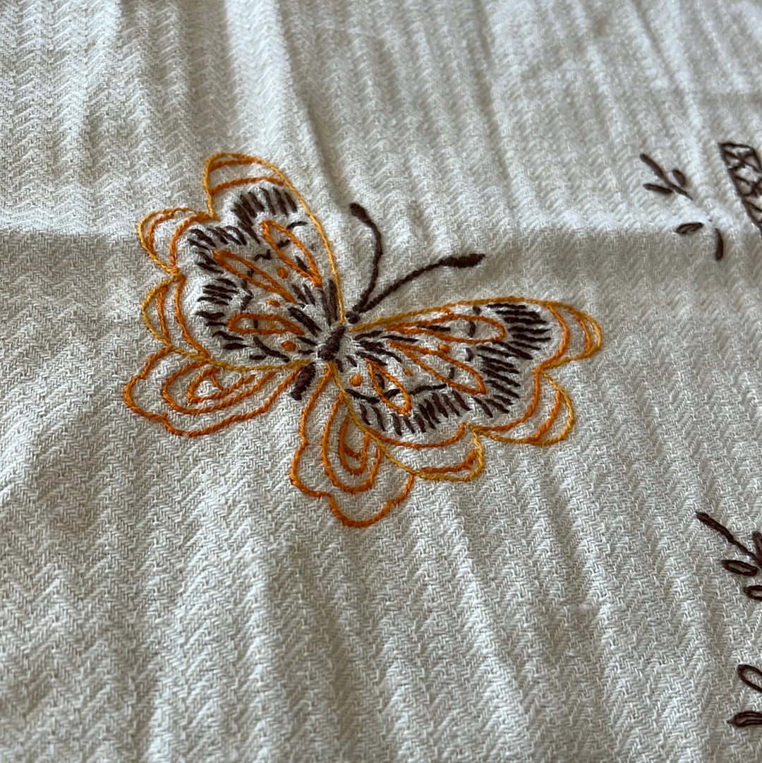 Ivory table runner with embroidery