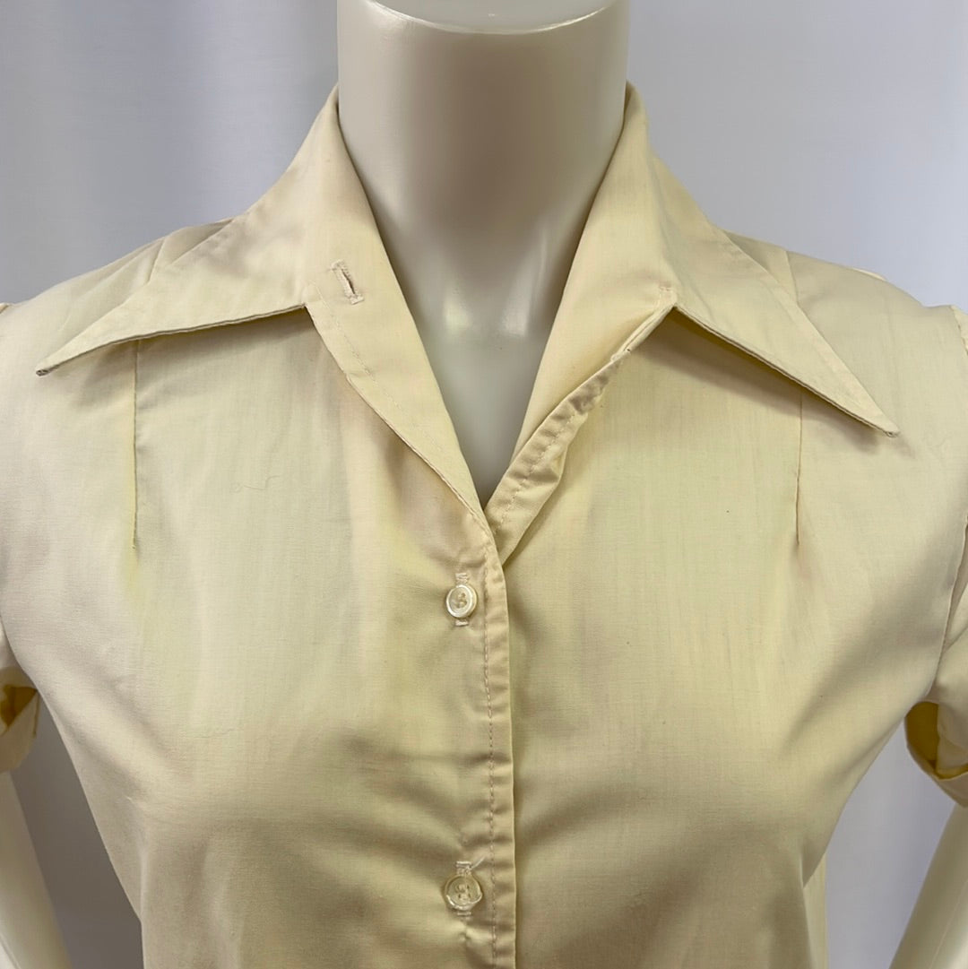 Women’s Dagger Collared Blouse