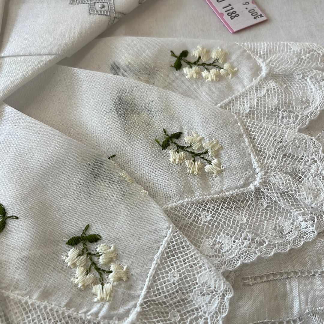 Hand embroidered hanky set