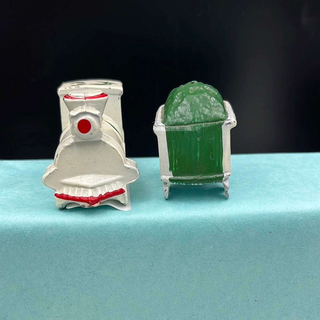 White train salt and pepper shakers