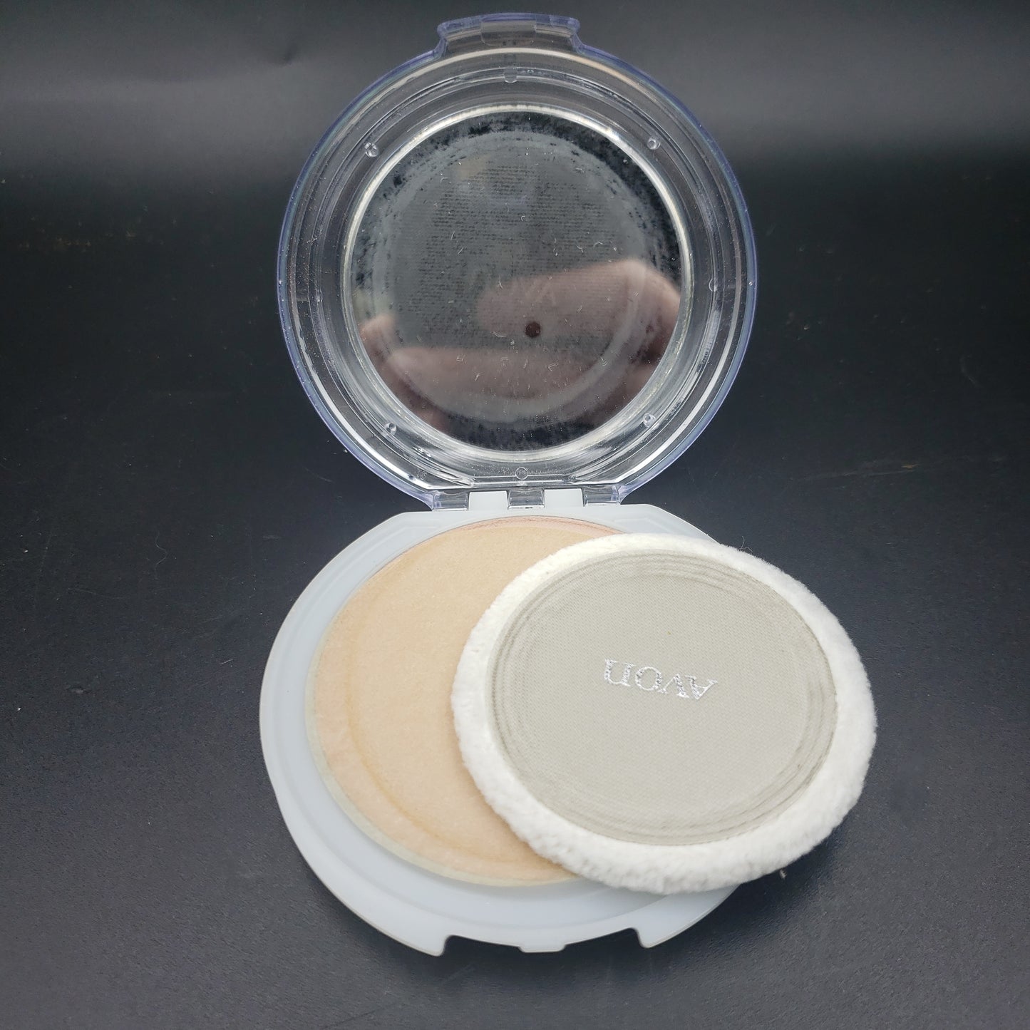 Avon "Colorworks" compact with refill