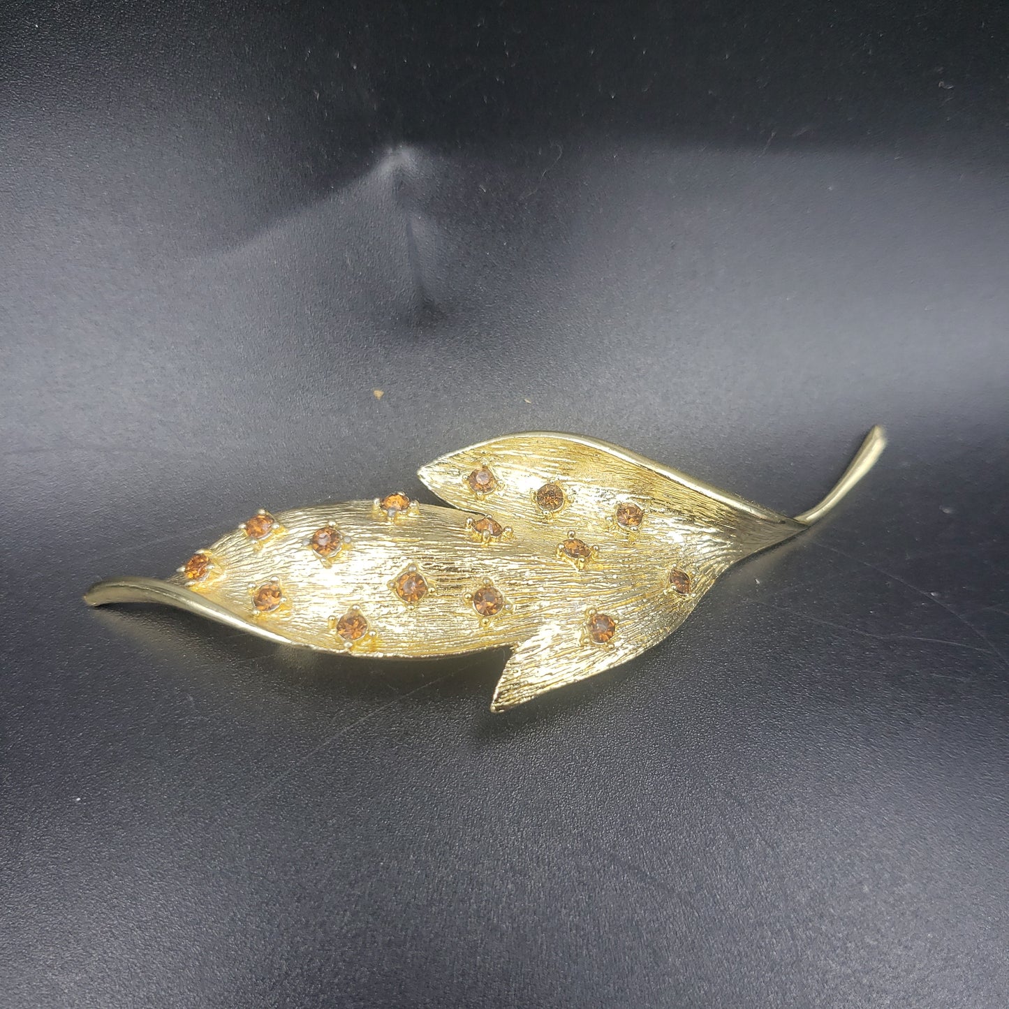 Coro gold leaf pin