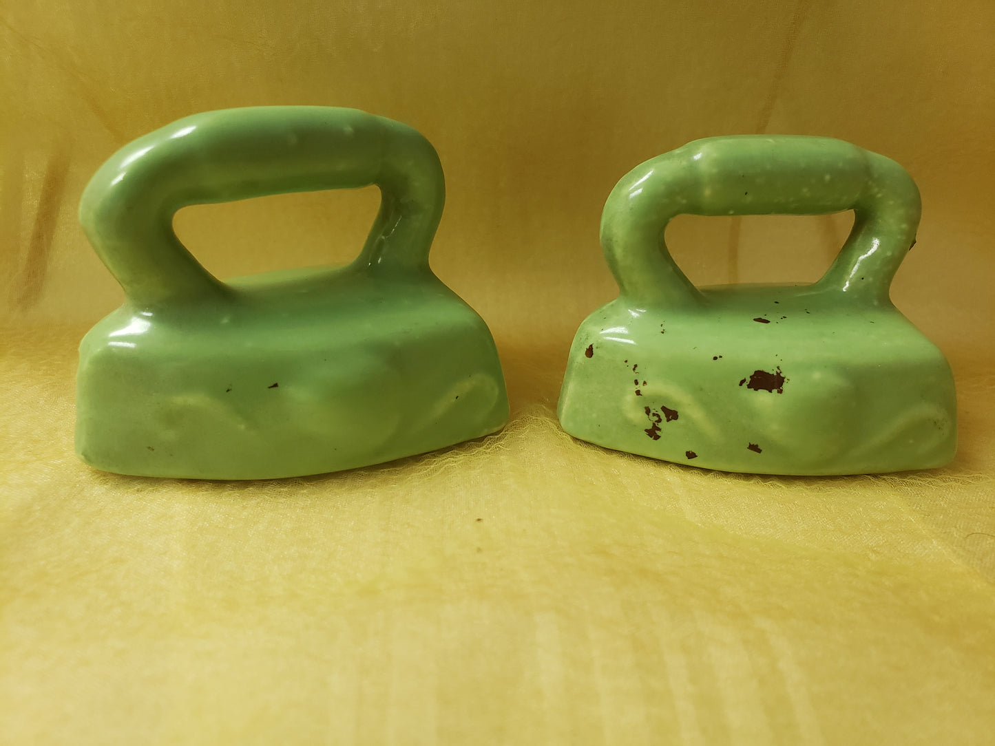 Ceramic Iron Shaker Set
