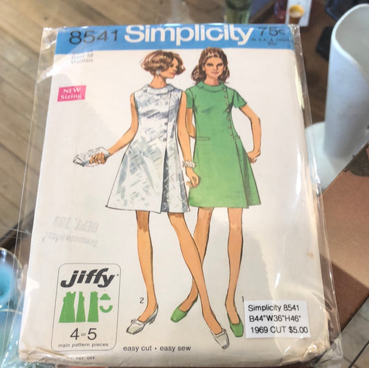 Simplicity 8541